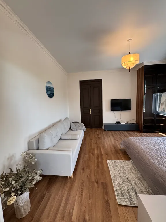 Вилла с мандариновым садом с видом на море в исторической части города