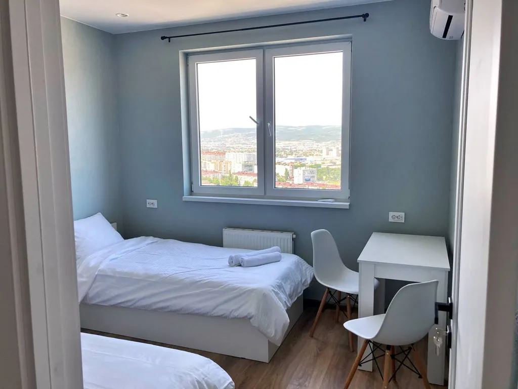 Четырёхкомнатная квартира с новым ремонтом и шикарным видом на море