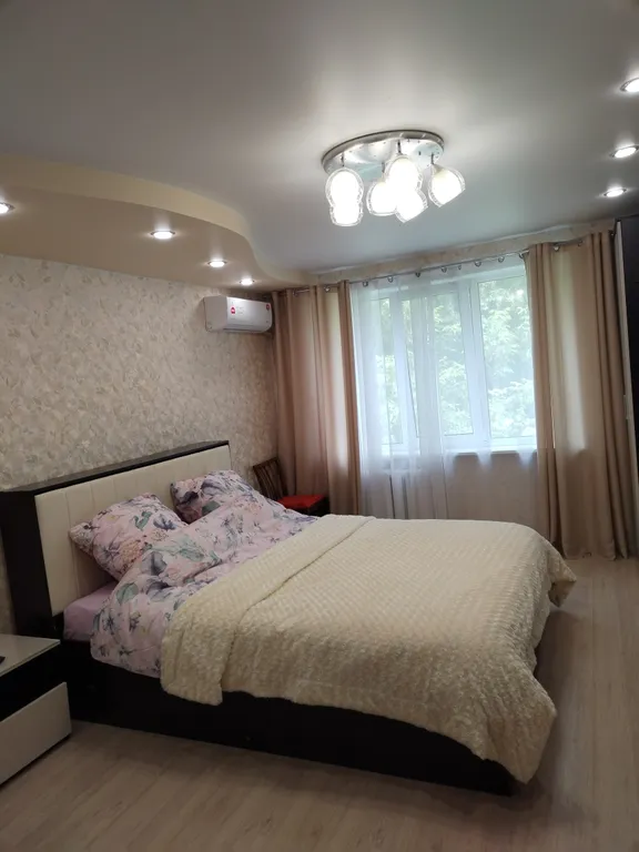 Уютная квартира, 2 остановки метро до центра, в тихой парковой зоне