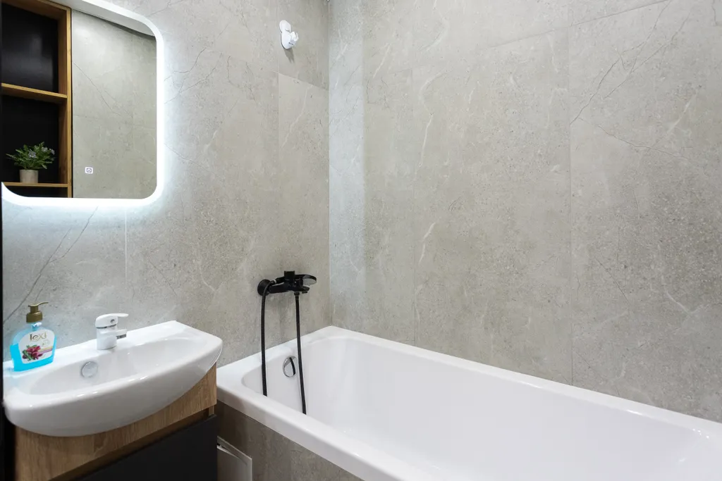 Уютная квартира с двумя балконами в центре рядом с Островом Канта