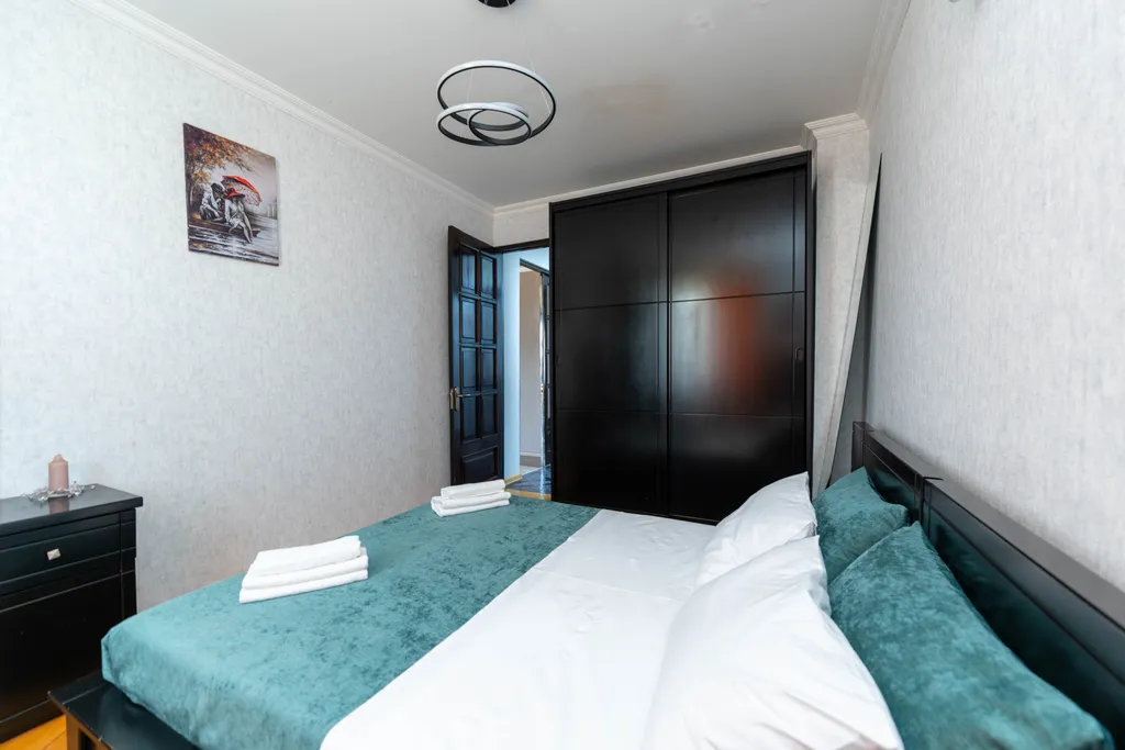 Two bedroom, newly renovated apartment