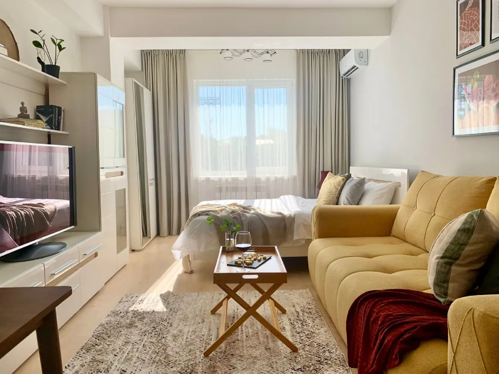 Яркая студия фрида кало в центре города алматы