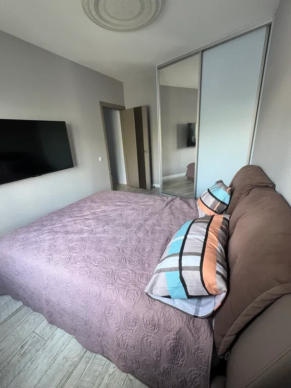 Комфортная уютная двухкомнатная квартира недалеко от центра города