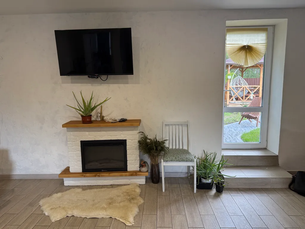 Уютная дача у леса