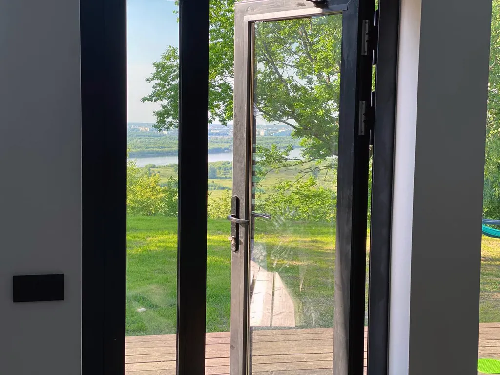 Хабарский треугольник - дом на горе с видом на реку