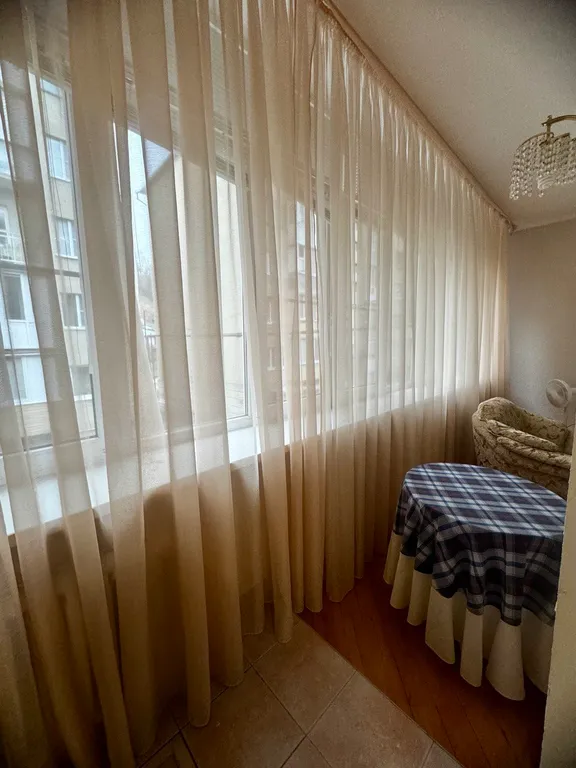 Уютная двухэтажная трехкомнатная квартира с евроремонтом