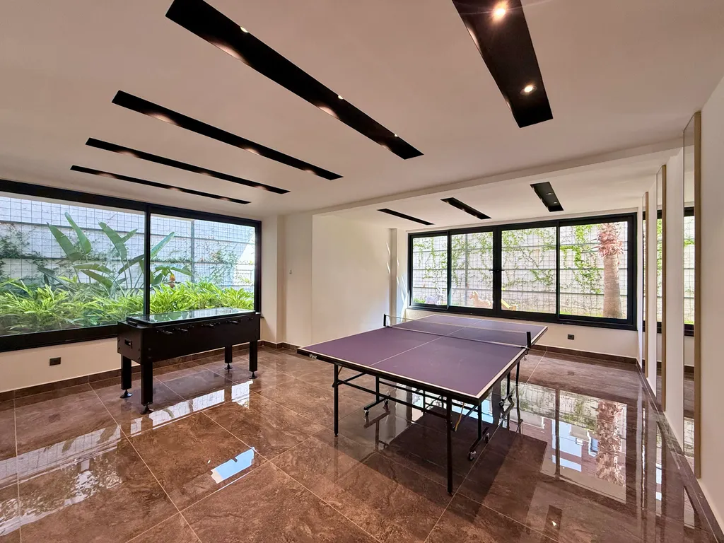 SA Apartments, Luxury 2BD Duplex