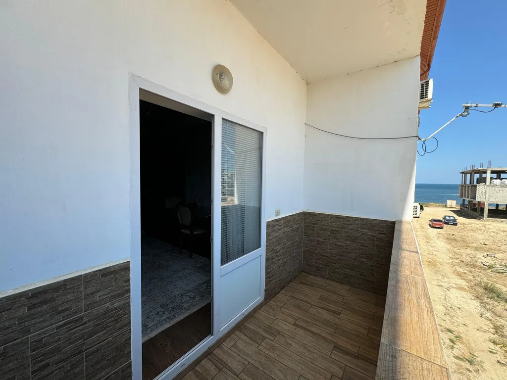 Студия на берегу моря