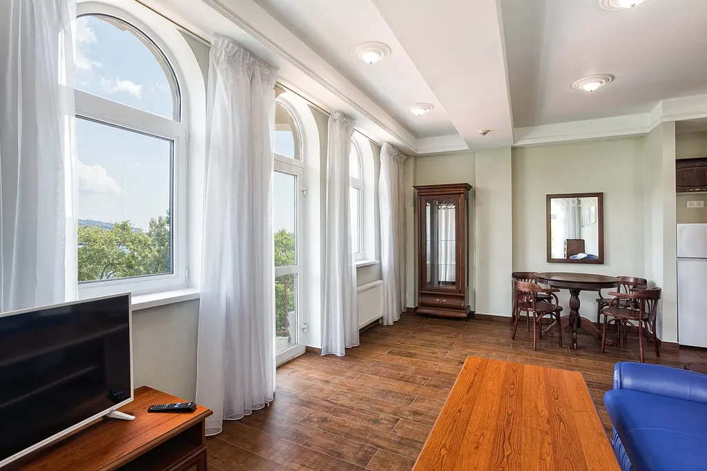 Апартаменты на набережной с террасой