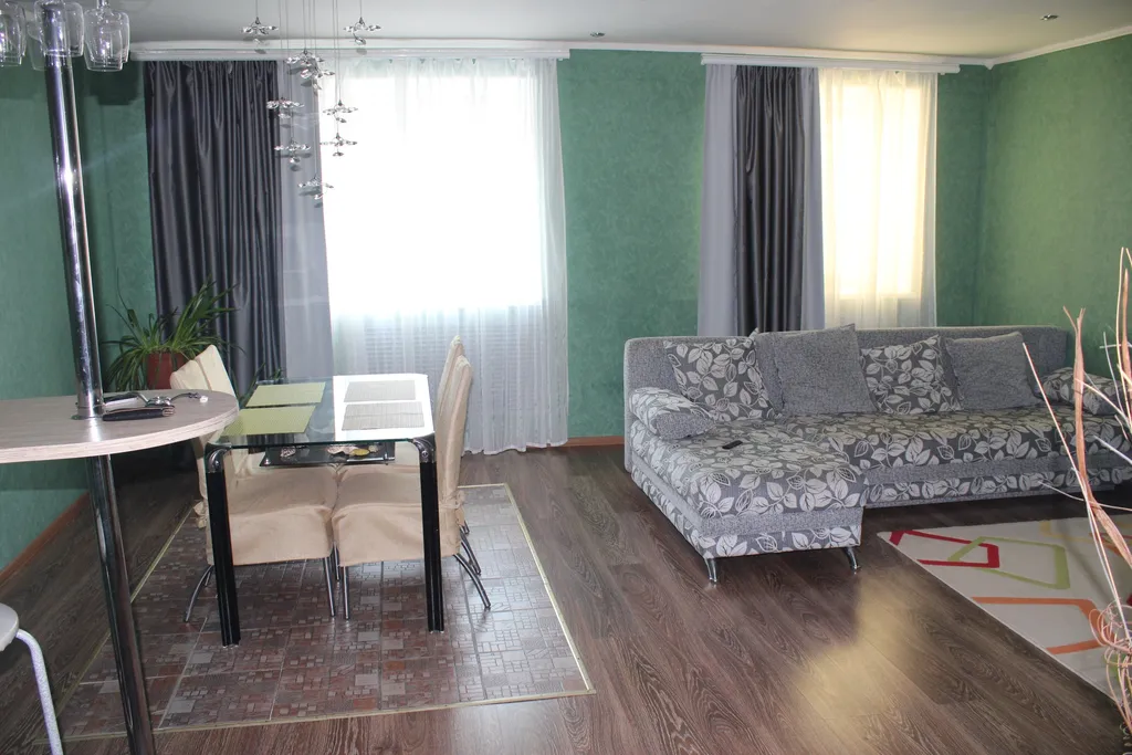 Уютная, просторная квартира в 10 минутах от пляжа