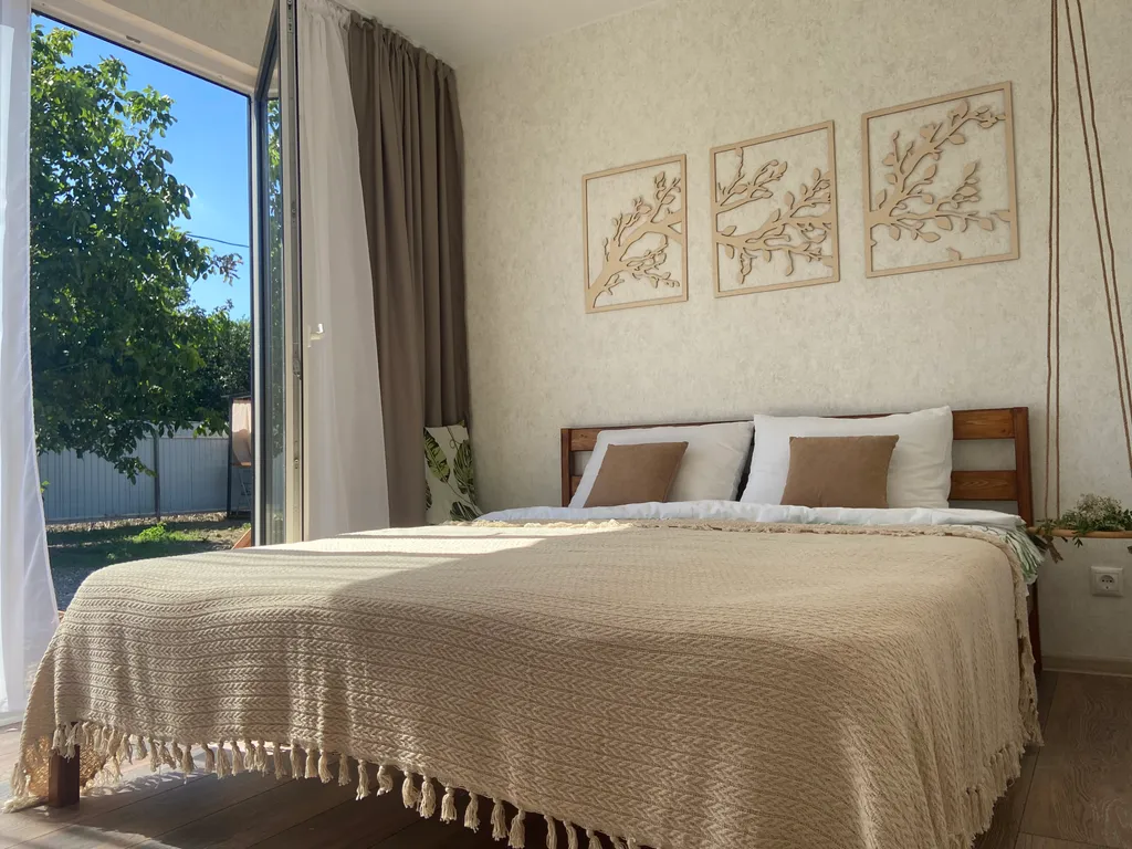 Стильный загородный дом с бассейном