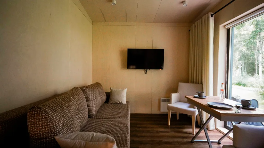 Мобильный дом с видом на озеро