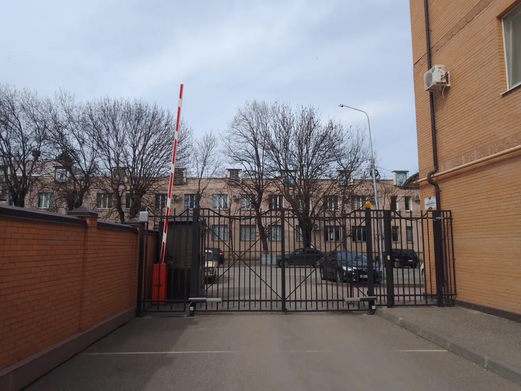 Тихая квартира в курортной зоне, парк виден из окна