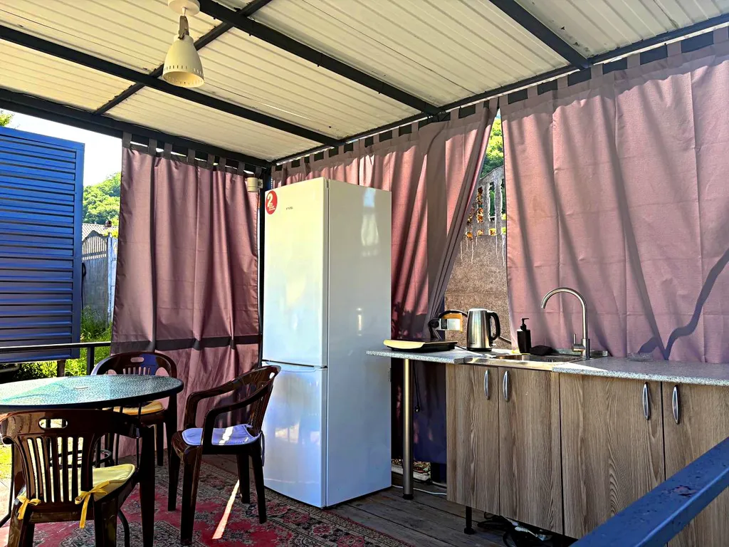 Коттедж Комфортабельный эко-домик Лаванда в горах у моря — Прасковеевка