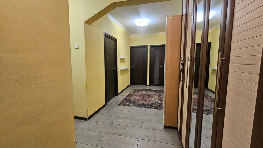 Большая трехкомнатная квартира