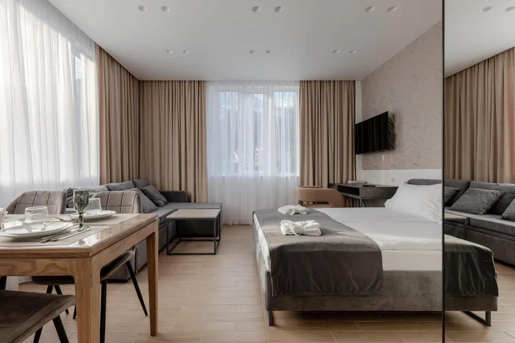 Семейный номер с видом на горы и кухонной зоной