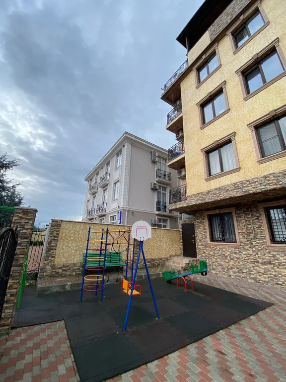 Квартира Квартира Прoстоpная уютная квартиpа в Сириусе в 50-ти метрах от моря — Сириус