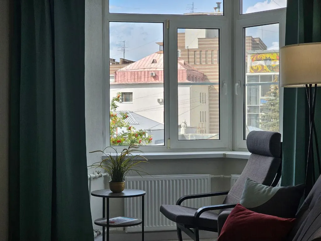 Апартамент-люкс с видом на Большую Покровскую