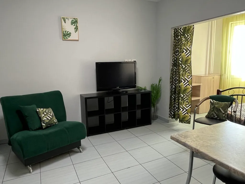 Уютная квартира на высоком этаже с видом на реку