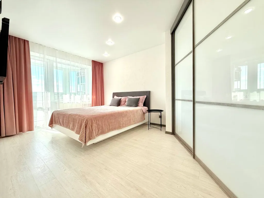 Уютная двухкомнатная квартира с большой гостиной