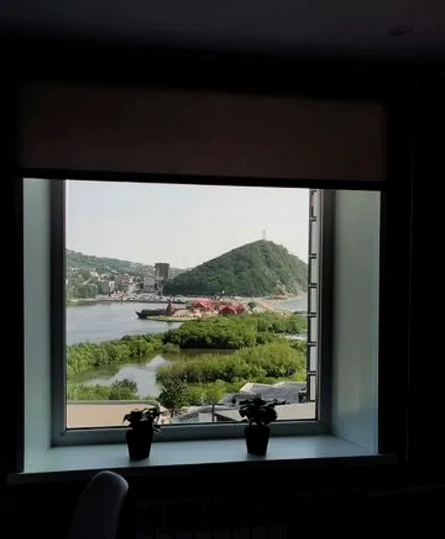 Видовая квартира - студия в центре