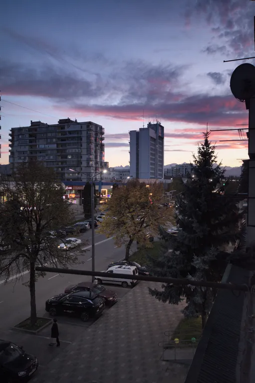 Просторная 2 ком. квартира в центре Нальчика у Атажукинского парка