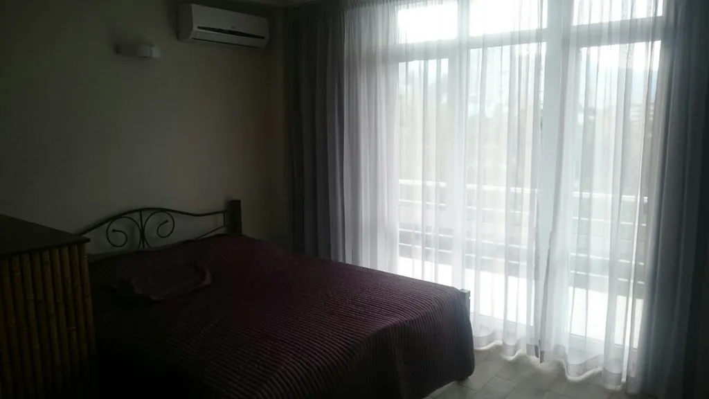 Квартира Комната — аренда посуточно в Алушта