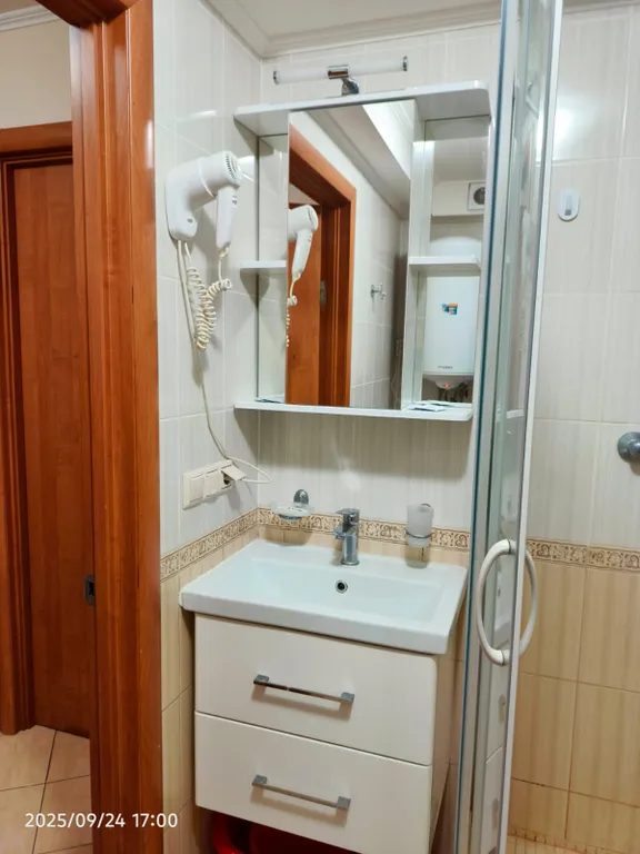 Светлая квартира с хорошим ремонтом в новом доме