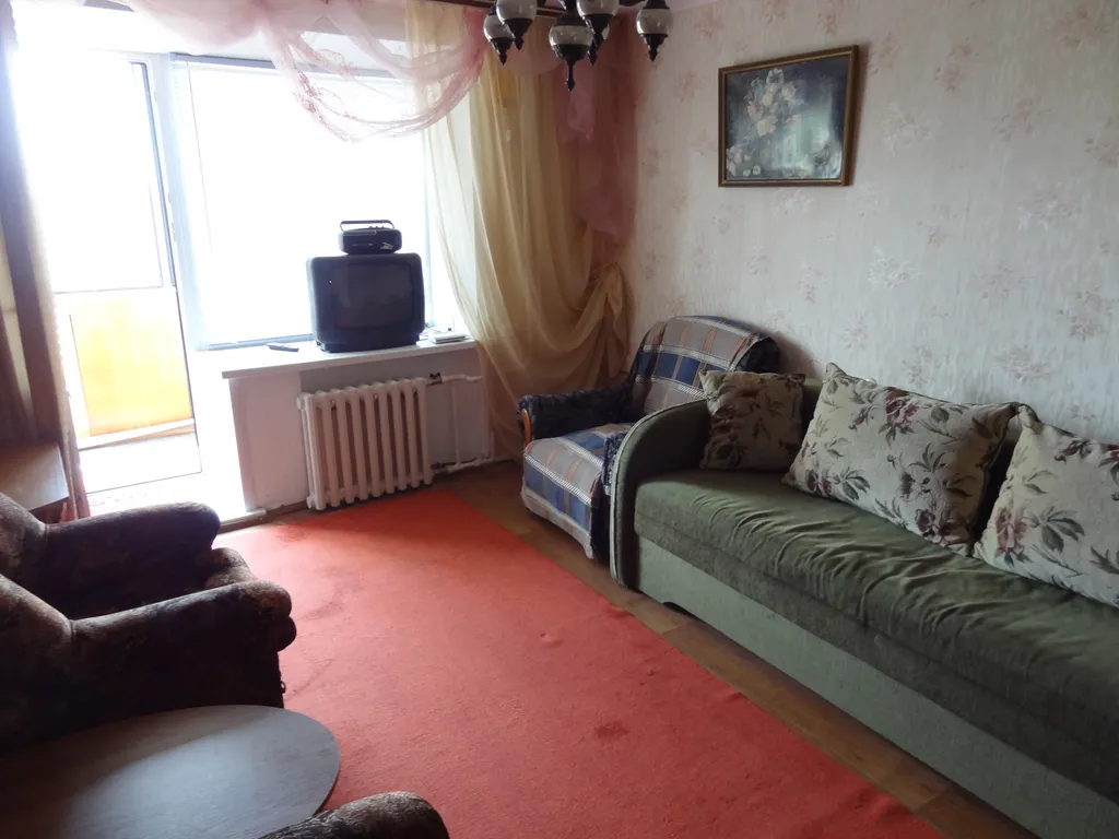 Большая функциональная квартира у вокзала, Звёздный