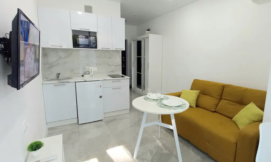 Уютная студия с видом на море