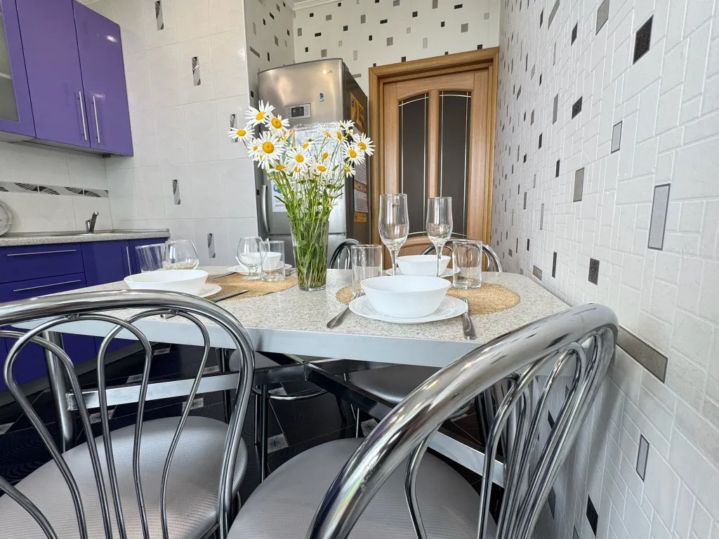 Апартаменты на 10 этаже с хорошим видом из окна