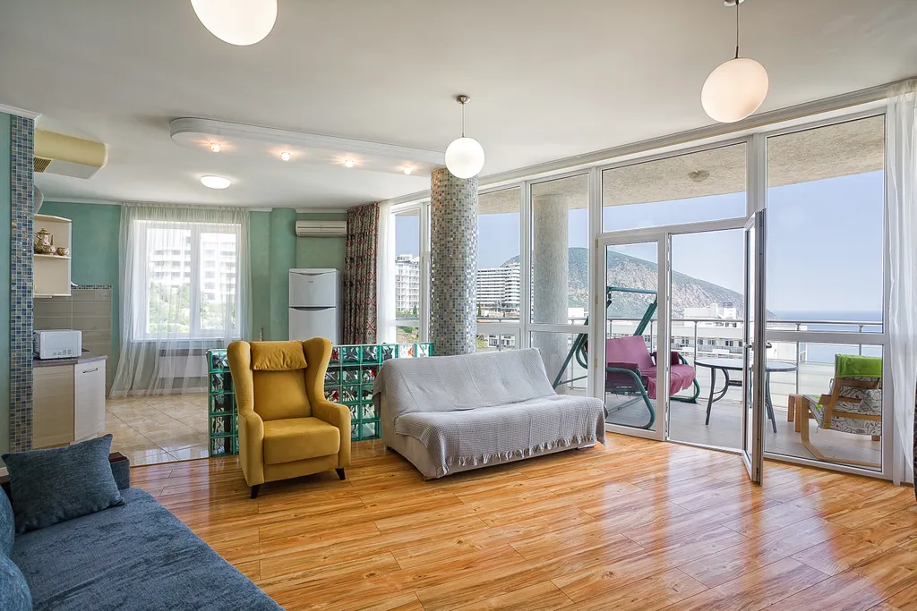 Суперпанорамная квартира в ЖК Белый дом