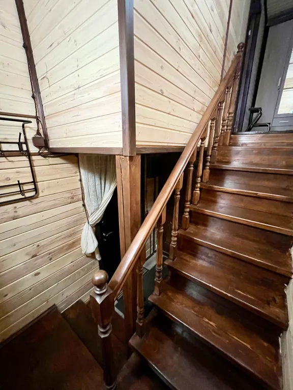 Дом в деревне с баней на дровах