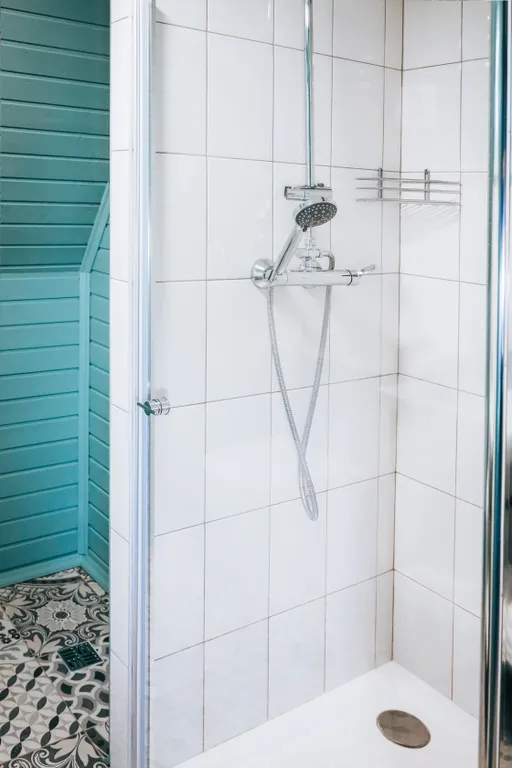 Коттедж Коттедж Роскошный А-фрейм в нежных мятных тонах с панорамными окнами — Озёры