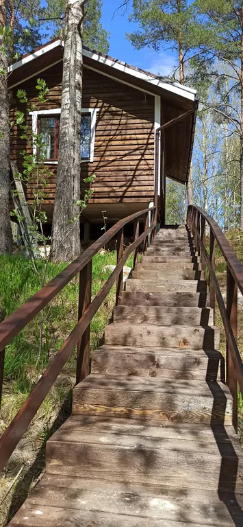 Коттедж на скале