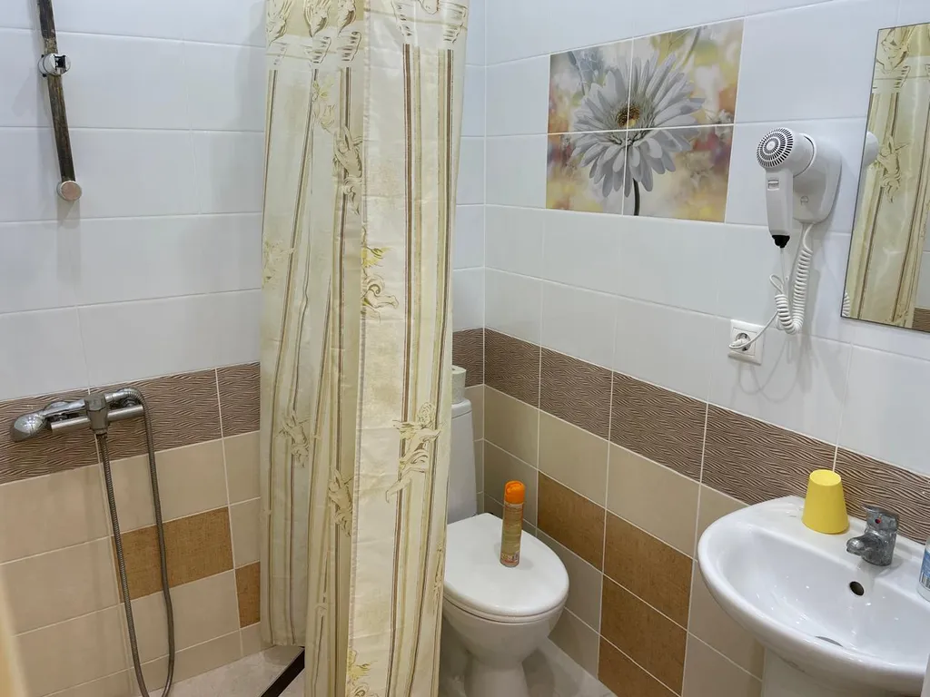 Двухэтажный дом на берегу Азовского моря