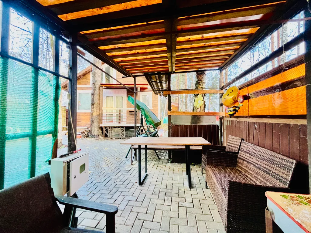 Уютный дом с гусями