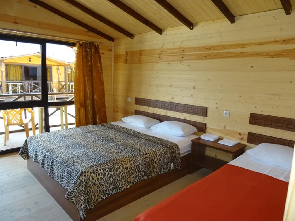 Домик на берегу моря