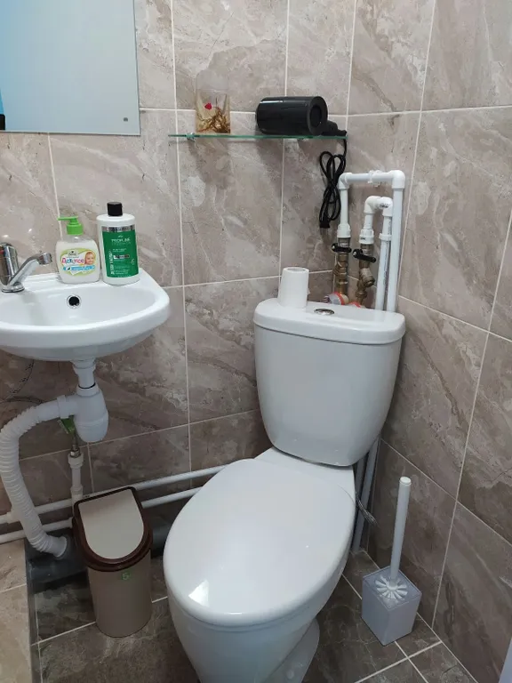 Одна из четырех в квартире мини-студия Бирюза