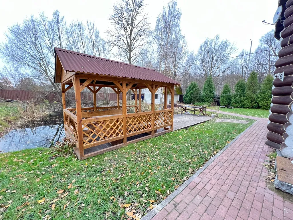 Апартаменты с видом на пруд