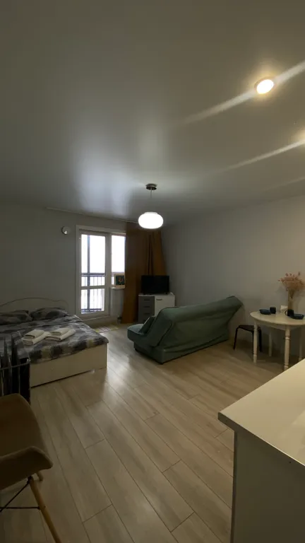 Солнечная квартира-студия в центре города