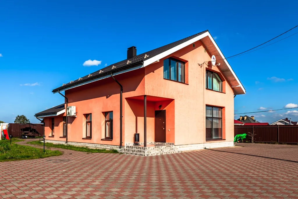 Коттедж с бассейном