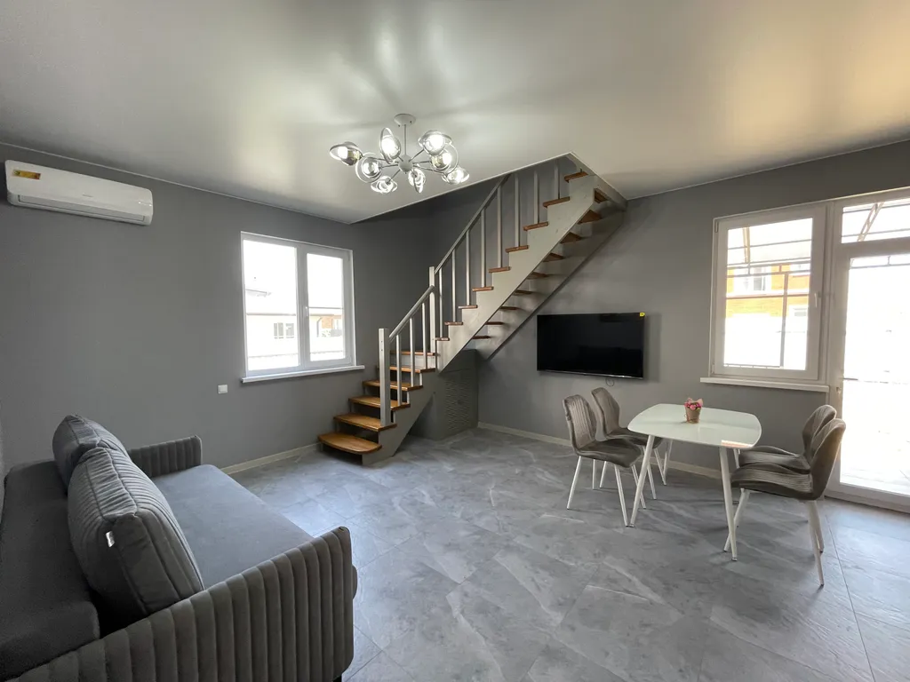 Уютный новый дом для семейного отдыха