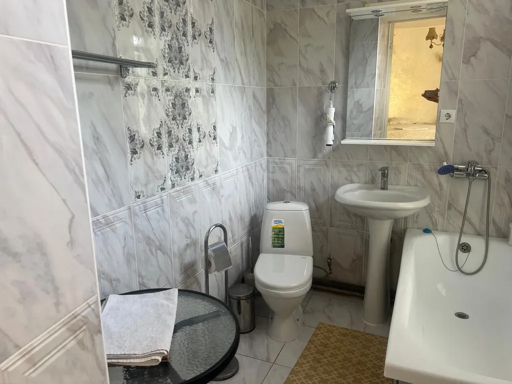 Дом замок с видом на море и горы