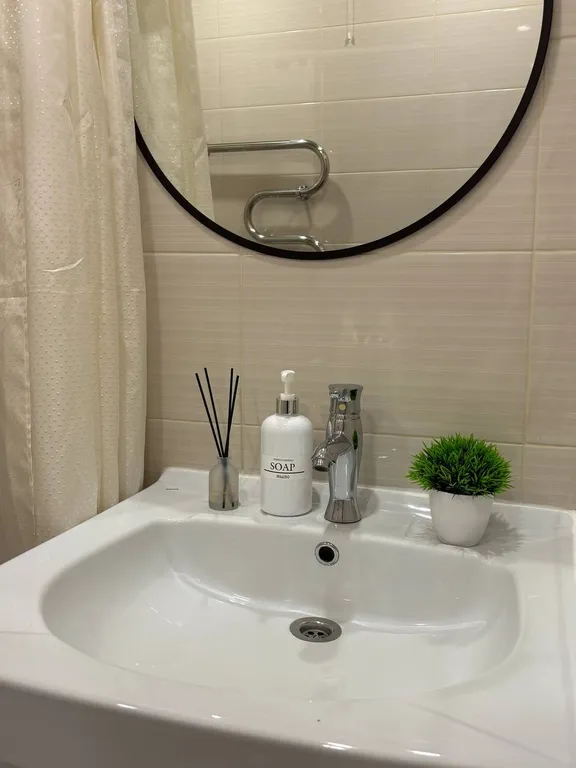 Студия с дизайнерским ремонтом