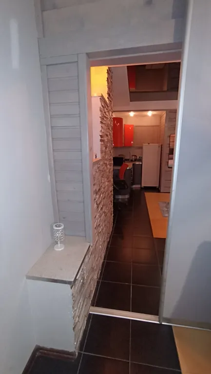 Апартаменты, в доме.