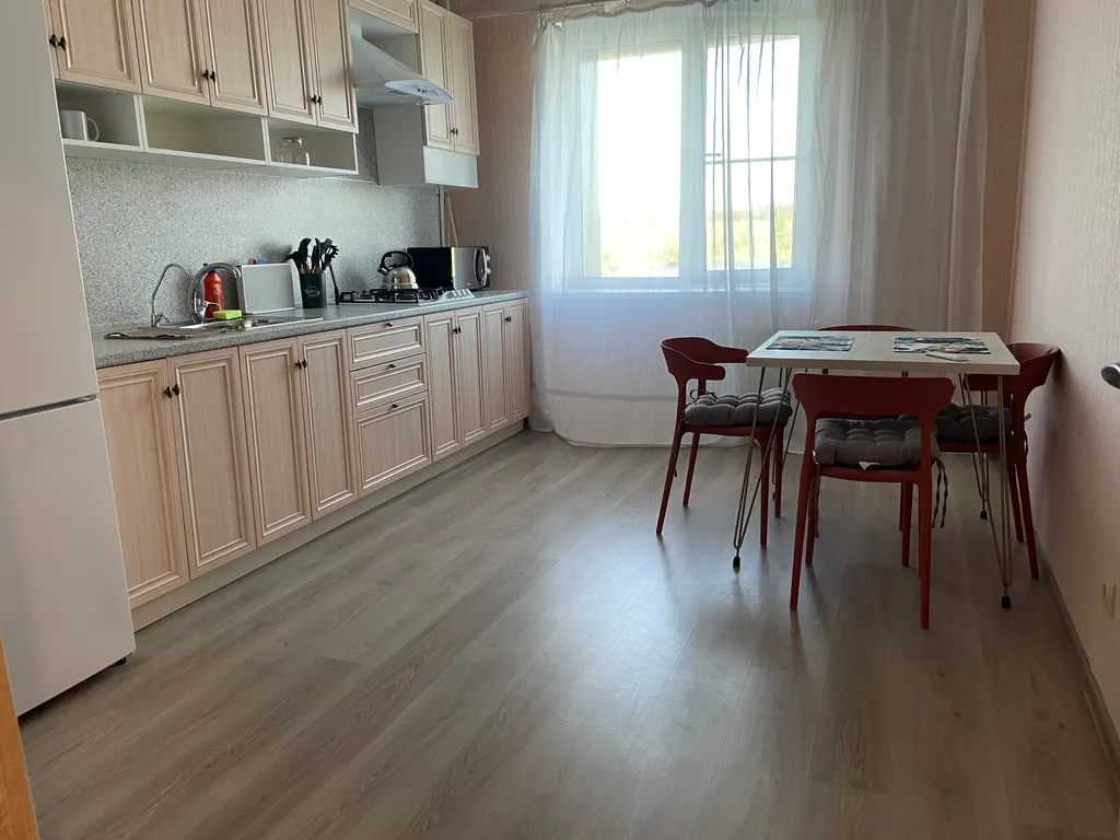 Видовая 1-комнатная квартира у воды в курортной зоне Завидово