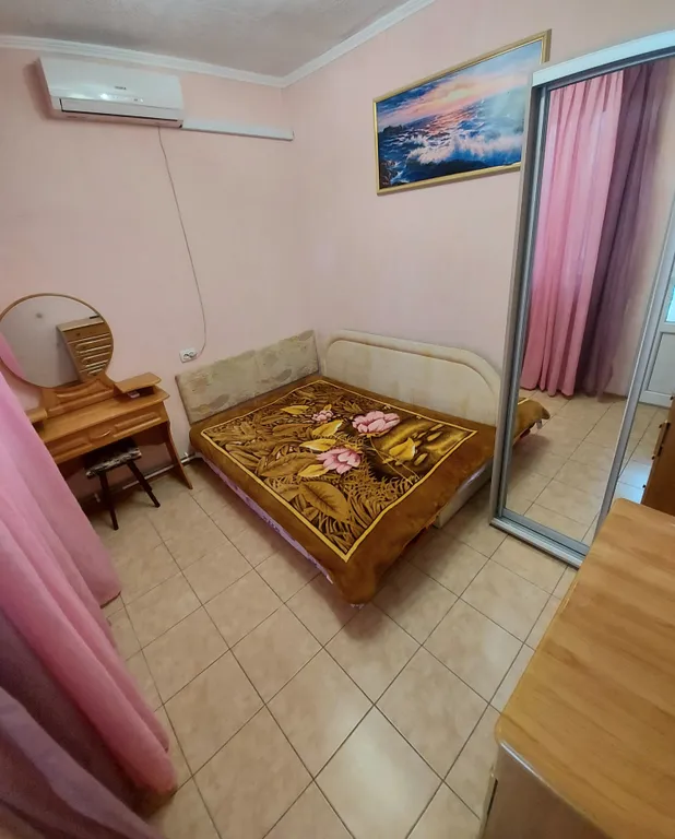 Двухкомнатная квартира со всеми удобствами в 5 минутах от моря