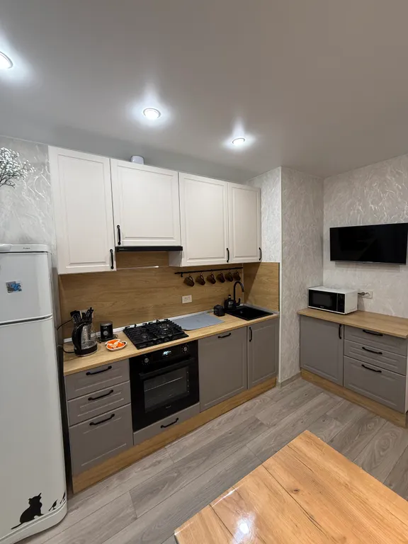 Уютная, светлая двухкомнатная квартира