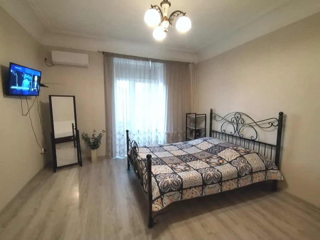 Квартира Квартира в 3 минутах от вокзала и Клиники Миротворцева — Саратов